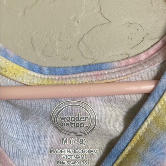 Floral tank and tie dye smiley tank - Picture 7 of 8